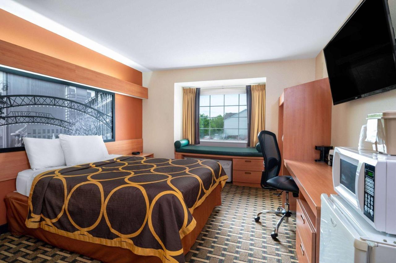 Super 8 By Wyndham Columbus West Hotel Kültér fotó